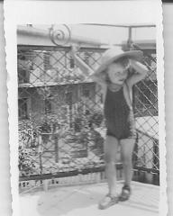 Bain de soleil sur la terrasse 07 46